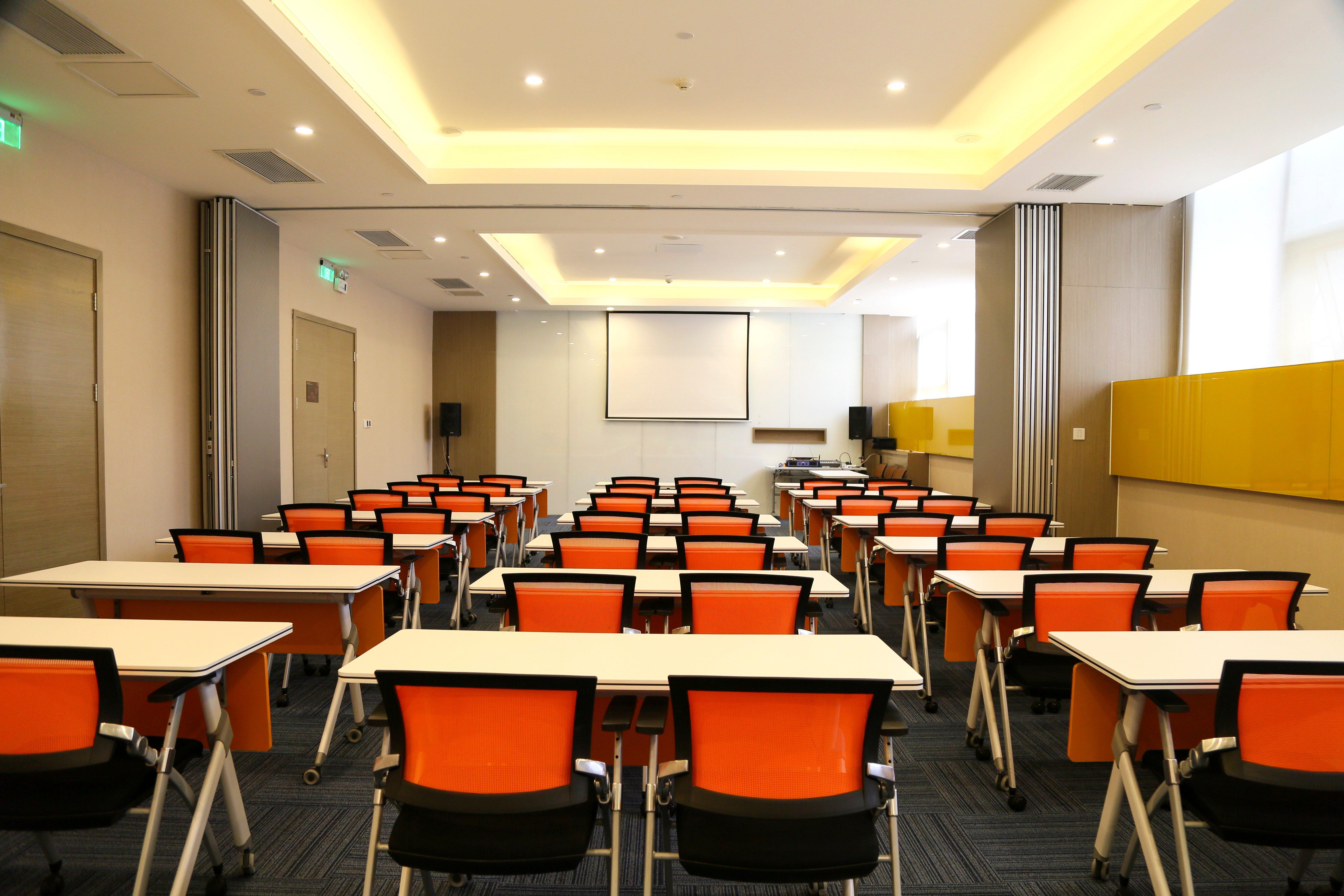Holiday Inn Express Chengdu Jinniu By Ihg Экстерьер фото